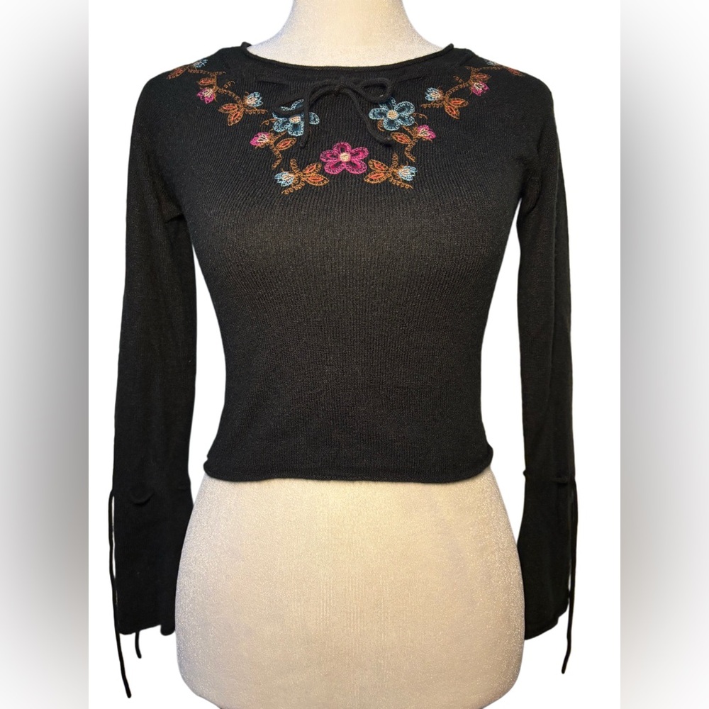 Vintage embroidered long sleeve